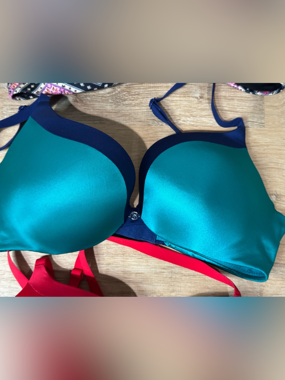 Victoria’s Secret Assorted Colors and Prints Padded Push-Up Bras Size 34B 5/$40 - Picture 5 of 12